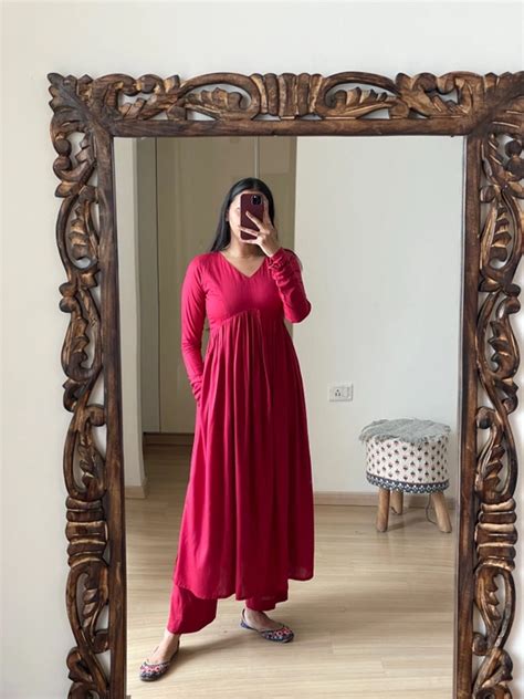 Buy Women's Naira Cut Rayon Kurta Pant Set - Churidar Sleeve, V-Neck ...