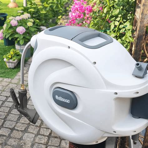 Best 5/8 Retractable Garden Hose Reel: A Complete Review - VEVOR Blog