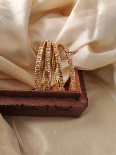 Premium Bangles & Bracelets Online | Gold Plated Kemp Stone Jewelry ...