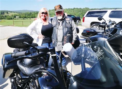 'Storage Wars' stars tour Madison County in stay with local family ...