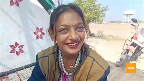 Monalisa, viral girl at Mahakumbh 2025, expresses gratitude as she bags ...