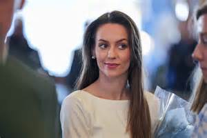 Video Of Bill Belichick With Girlfriend Is 'Hard To Watch' After Monday ...