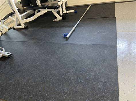 Rolled Rubber Gym Flooring Roll - 1/4 Inch Thick - 4x10 Ft - Colors