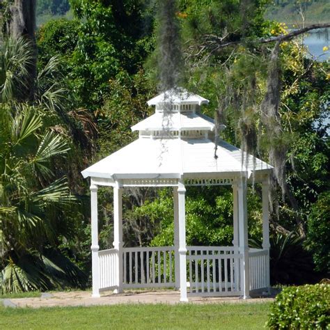 MACKAY GARDENS AND LAKESIDE PRESERVE (2026) All You Need to Know BEFORE ...