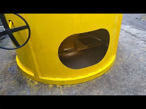 Concrete Bucket - Center Discharge Concrete Bucket Service Provider ...