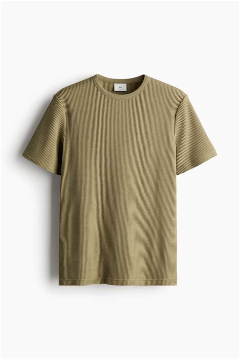 Regular Fit Waffled T-shirt - Khaki green - Men | H&M IN