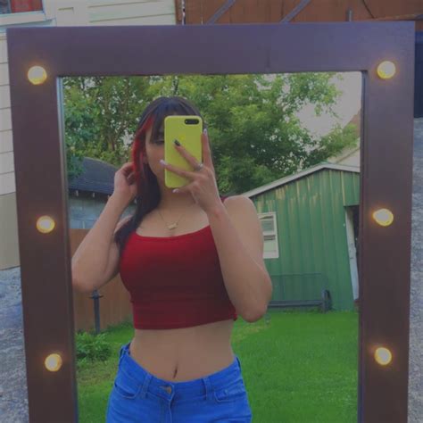 Laynis Almonte | Mirror mirror of the wall, I don't need your approval to be the beautiful ...