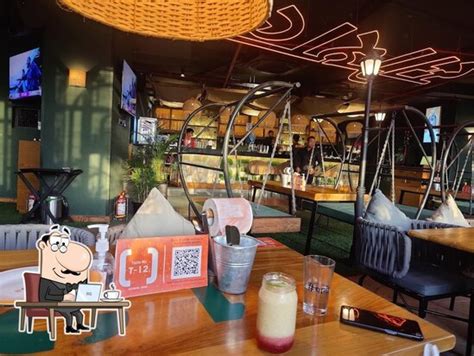 Sector 85 SOCIAL, Gurugram - Restaurant menu, prices and reviews