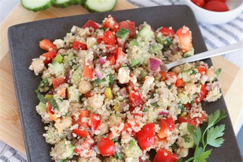 Quinoa Salad with Chickpeas - Veggie Fun Kitchen