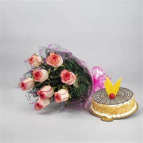 Rose Bunch with Butterscotch Cake - DP Saini Florist & Baker's