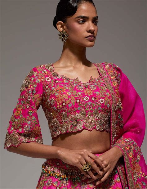40 Unique Thread Work Blouse Designs For Your Wardrobe