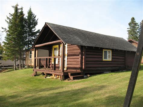Cedar Lake Lodge - Cedar Lake Lodge Rates, Fishing Lodge