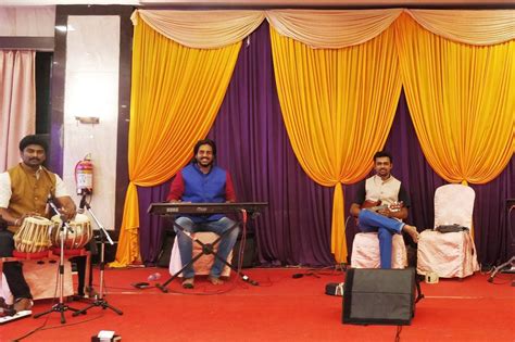 Mandolin Sai Ganesh - Music - West Mambalam - Weddingwire.in
