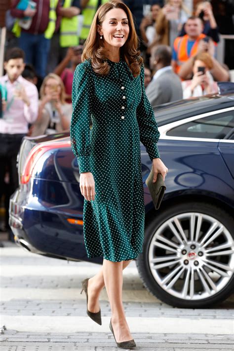 凯特王妃澳洲行 单色时尚美裙尽显女王气质_时尚_腾讯网