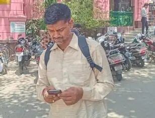 Varanasi: miscreants ran away with five lakh rupees businessman ...