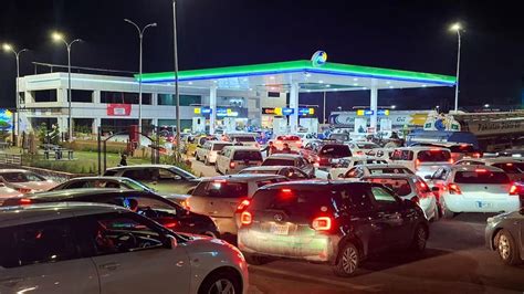 IMF pulls up Pakistan over fuel pricing 'distortions', pressure on ...