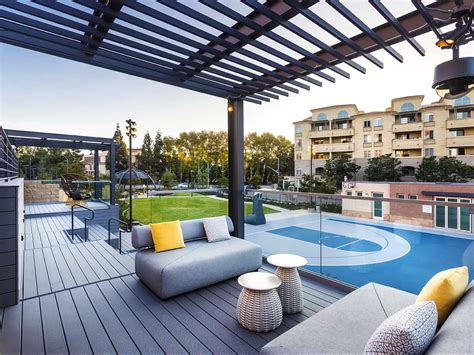 360 La Jolla Crossroads - Urban Arena