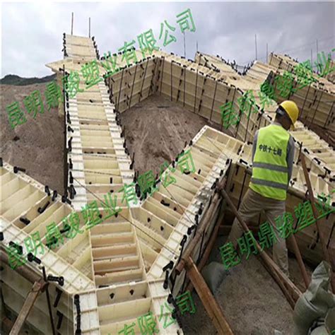 水沟模板的施工特点_福建易安特新型建材公司