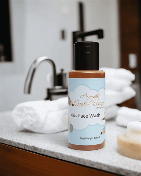 Buy Magical Kids Face Wash and Cleanser online – Aromatic Garden Essence