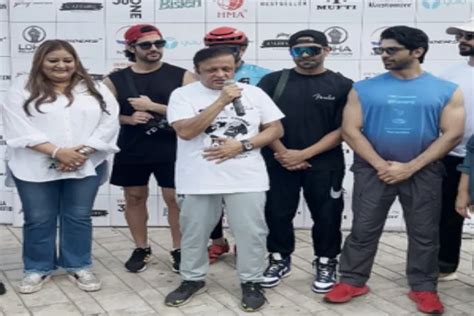 Taha Shah, Aparshakti, Sunny Kaushal, Stebin Ben do the 'Green Ride ...