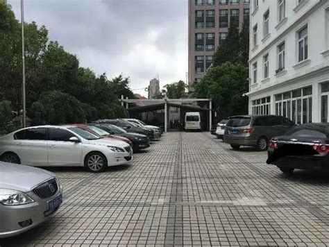 缓解停车难！上海60家机关事业单位错峰开放2400个泊位