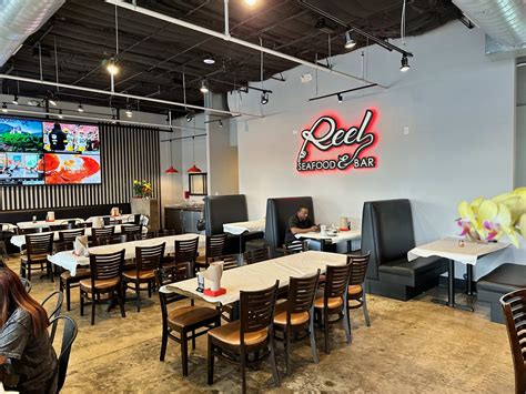 Reel Seafood & Bar - The Heights - Houston - The Infatuation