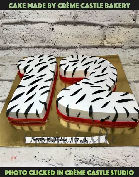 12 Shape Design Cake – Creme Castle
