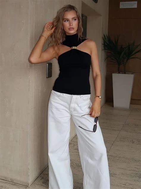 Find Your black tank top womens - For all the ways you love to dress.