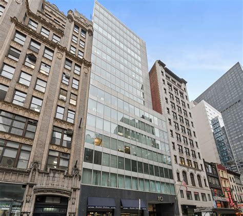 10 W 46th St, New York, NY 10036 - Retail for Lease | LoopNet