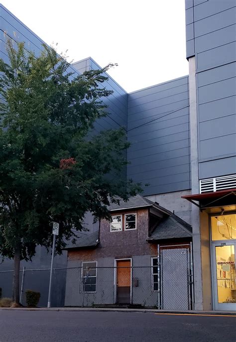 Edith Macefield's House in Seattle | Atlas Obscura