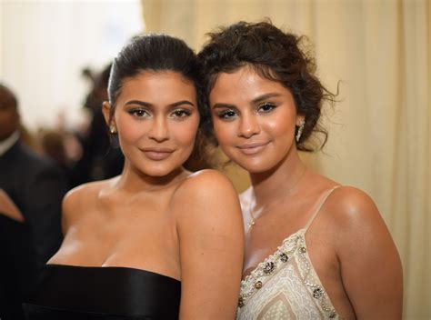 Selena Gomez And Kylie Jenner At Met Gala 2018, HD Celebrities, 4k ...