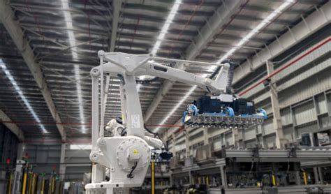 Warehouse Automation | Armstrong Dematic