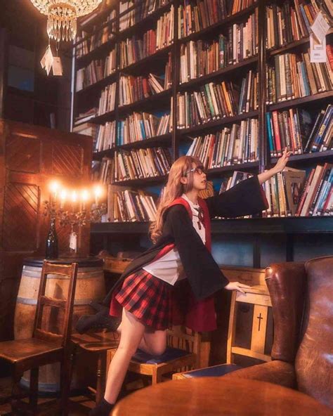 Top 5 Beautiful Japanese Cosers Who Successfully Play Characters In Anime