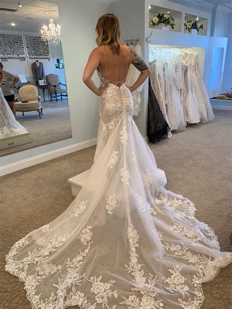 Essense of Australia D2770 New Wedding Dress Save 18% - Stillwhite