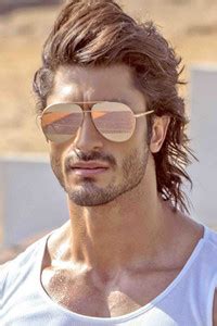 Bollywood Actor Vidyut Jamwal Wall Sticker Poster|Celebrity Sticky ...