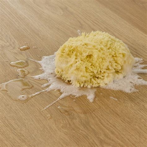 Aqua Plank Natural Oak Click Vinyl Flooring