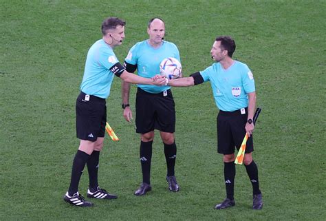 Referee Hits Player In Eye With Flag at Bryan Polley blog