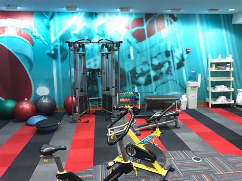Hotel Indigo Columbus Architectural Center, an IHG Hotel Gym: Pictures ...