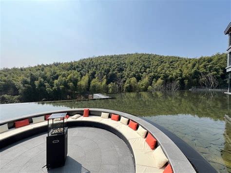 WYNDHAM GRAND PLAZA ROYALE HOT SPRING RESORT TIANMU LAKE (Liyang ...