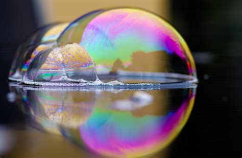 iridescent, water, soap sud, 5K, selective focus, soap bubbles, shape ...
