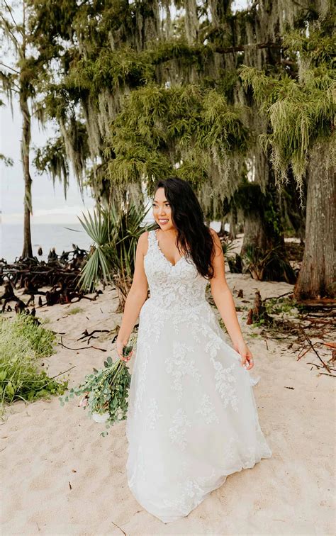 ROMANTIC LACE WEDDING DRESS with Long Sleeves | Stella York
