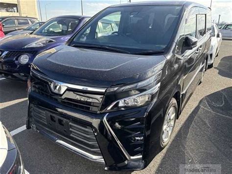 Used Toyota Voxy 2017 for sale(Stock)｜48,000 km ZS｜TCV(former tradecarview)