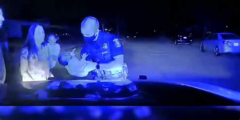 Hero officer meets family of baby he saved in Mich.