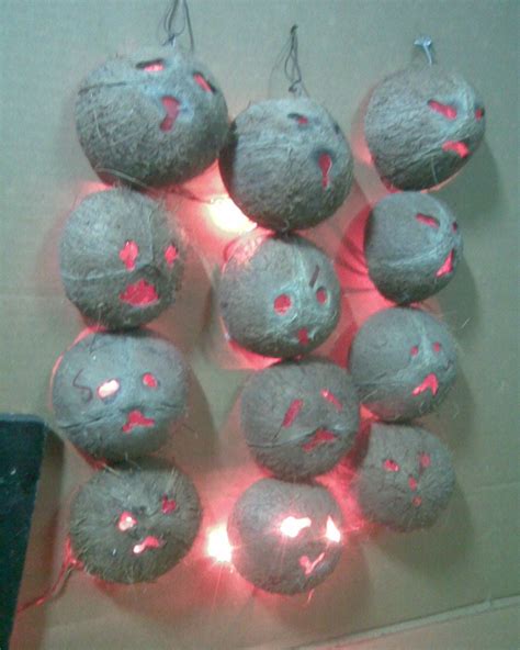 Decorative Items Using Coconut Shell 的图像结果