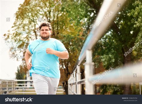 Fat Guy Running 的图像结果