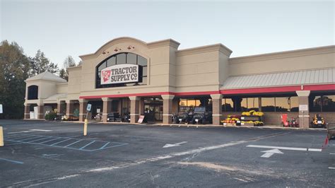 TRACTOR SUPPLY CO. - 2700 Gentry Memorial Hwy, Pickens SC - Hours, Directions, Reviews - Loc8NearMe