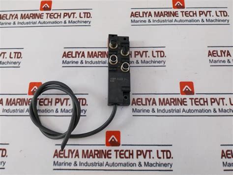 Lumberg M830926 Power Distribution Box 1.5A/Channel 4 Connection Ports ...