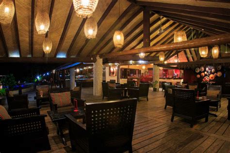 Musket Cove Yacht Club Island Bar, Fiji - Get Musket Cove Yacht Club ...