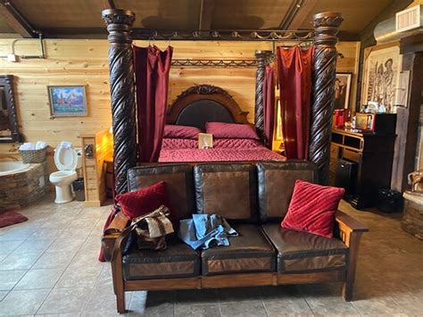 SAMANTHA'S TIMBER INN (Murfreesboro) - Inn Reviews, Photos, Rate ...