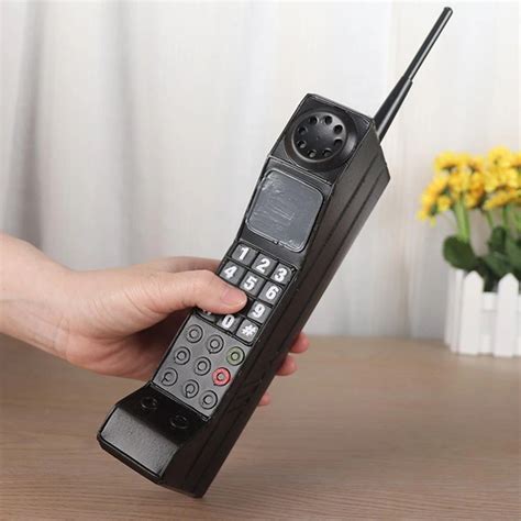 First Mobile Phone 的图像结果